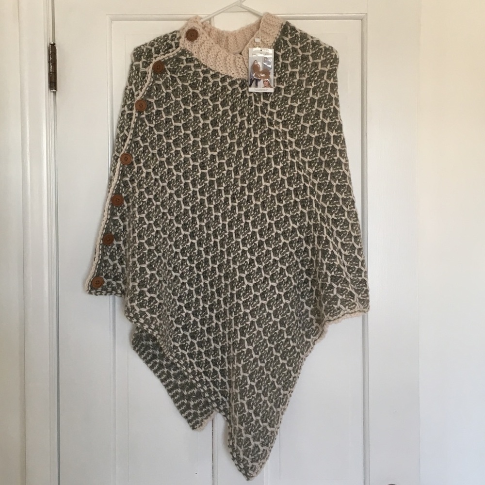 NWT Sweater Poncho